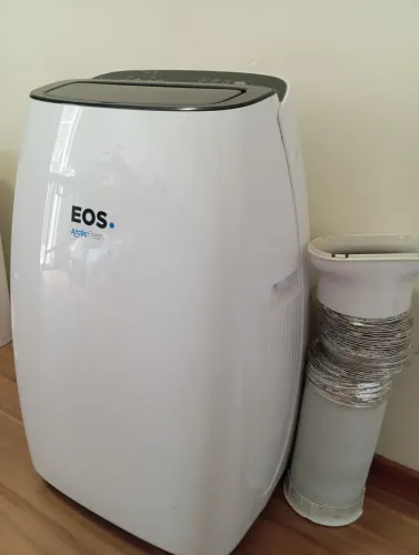 Vendo ar condicionado portátil EOS arctic fresh frio. tensão de funcionamento 220V