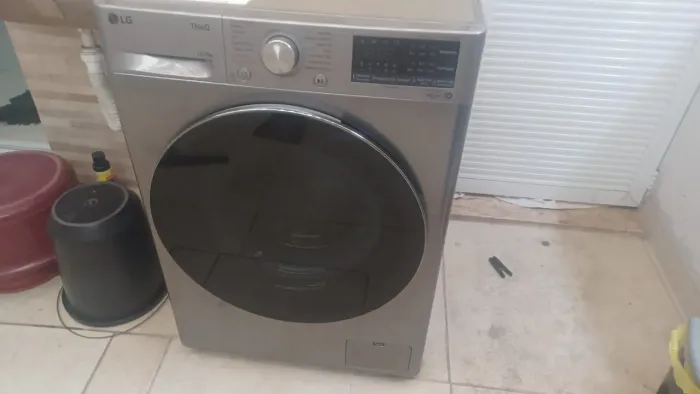 MÁQUINA LAVA E SECA LG MUITO NOVA DOU GARANTIA