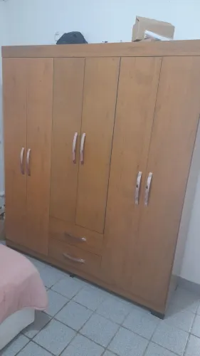 Guarda roupa 6 portas 2 gavetas