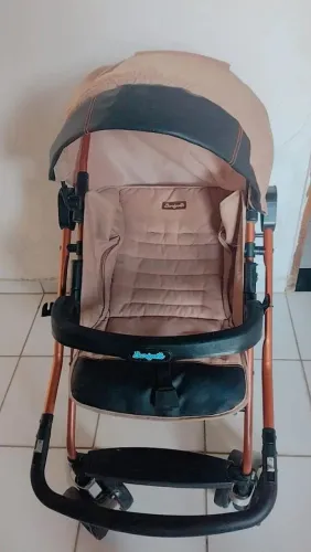 Carrinho de bebê,pouco usado