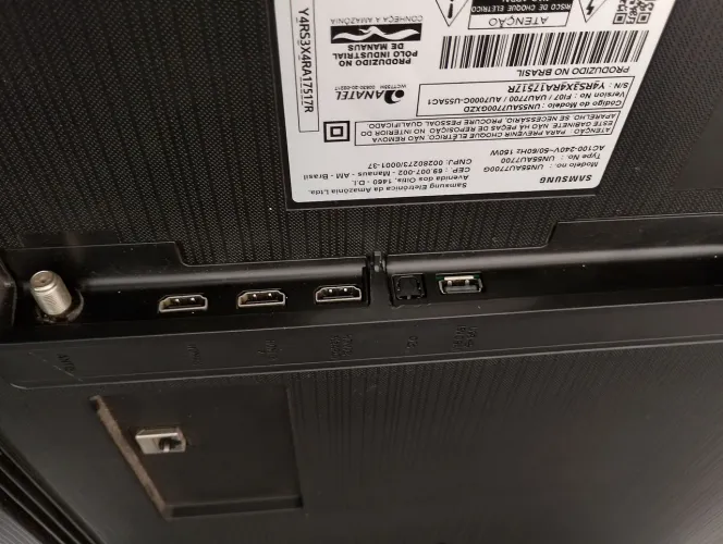 TV Samsung com defeito tela quebrada modelo -UN55AU7700G