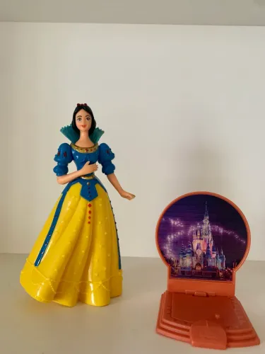Boneca branca de neve