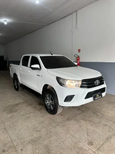 Toyota Hilux CD 4X4 2.8 Diesel Mec. 2019