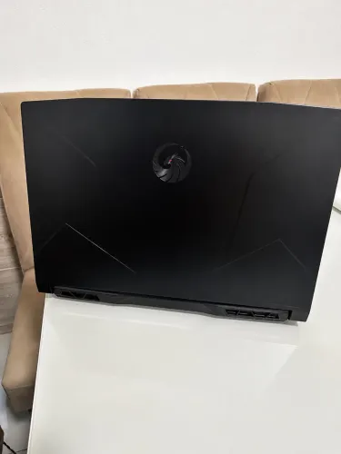 MSI Katana 15 ( usado) 