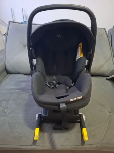 Bebe conforto com isofix, pouco usado e muito bem cuidado 