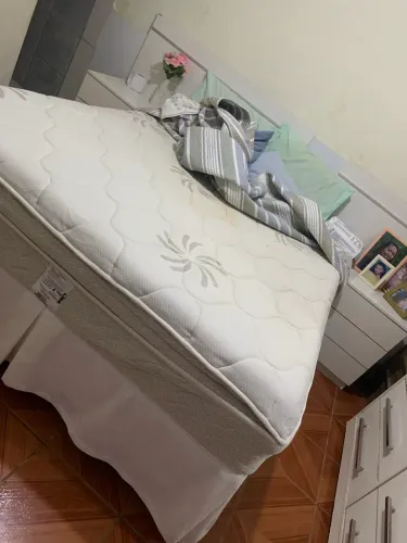 Cama queen