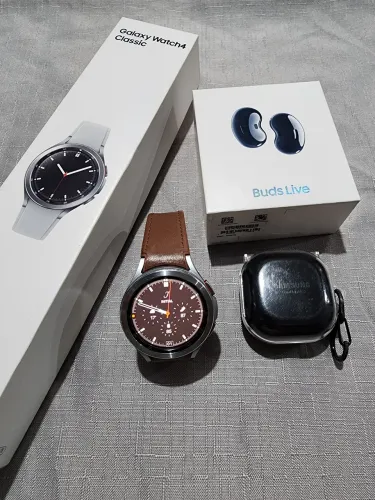 Kit Samsung - Galaxy Watch4 Classic LTE 46mm + Fone Buds Live + Acessórios 