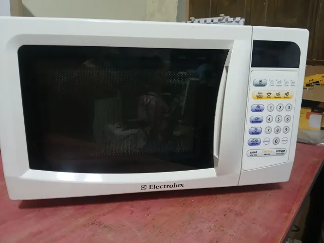 Microondas Electrolux MS18S