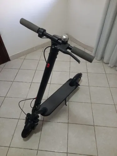 Patinete Elétrico LeLong (em excelente estado) pouco usado