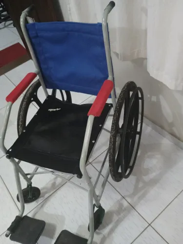 Cadeira de rodas.. promoção 