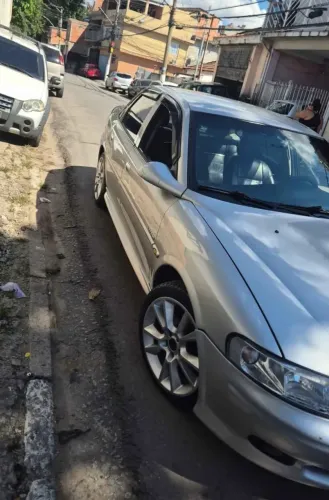 Chevrolet Vectra GLS/ Challenge 2.2 MPFI 16V 2000