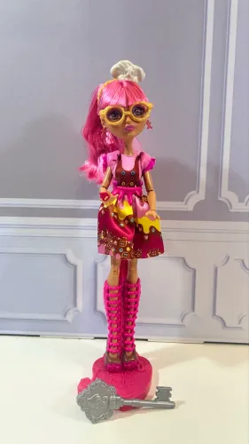 Boneca Ginger Sugar Coated - Ever After High