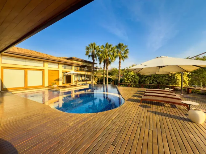 Casa de Alto Padrão na Fazenda da Grama R$ 22.300.000,00