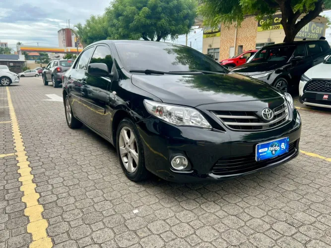 Toyota Corolla GLI 1.8 Flex 16V Aut. 2012