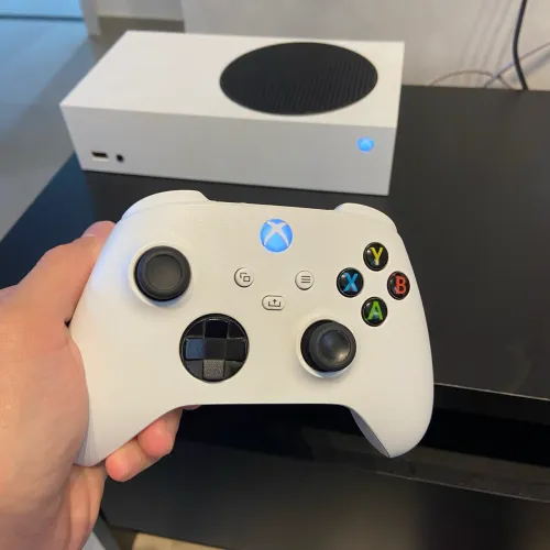 XBOX SERIES S EM PERFEITO ESTADO