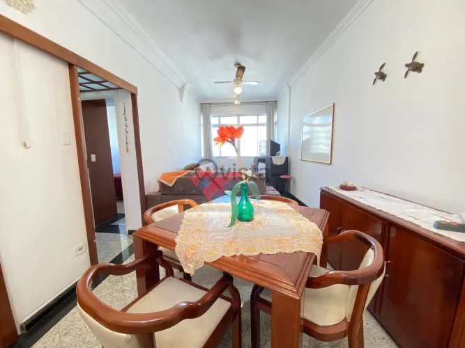 Apartamento para Locação Anual na Pitangueiras no Guarujá / QVista Inteligência Imobiliári