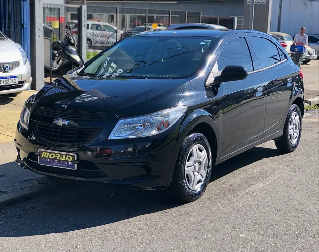 Chevrolet Onix Hatch LS 1.0 8V Flex Power Mec. 4P 2015