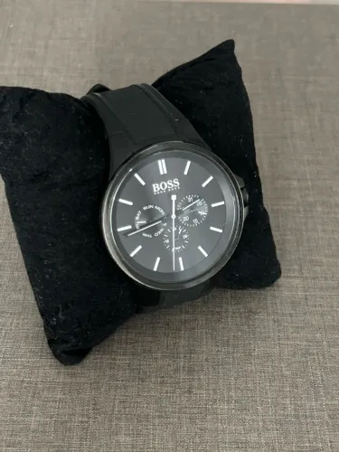 Relógio Hugo Boss elegante e bonito