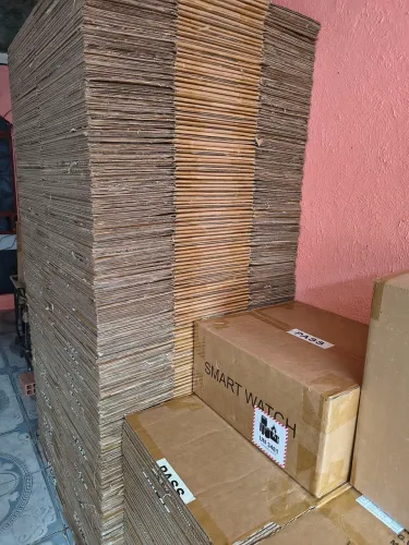 Caixas de papelão grosso para sua mudança e outras utilidades 