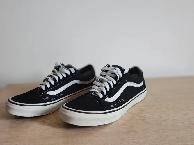 Vans Old Skool - Tamanho 42