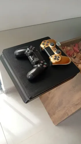 ps4 slim á venda ou troca