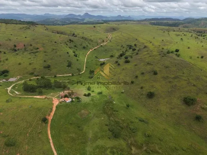 Fazenda com 784,08ha em Pavão/MG - boa de água 