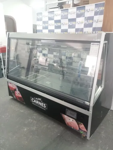 NZ. Balcão de açougue 2 metros Gelopar com desembaçador e depósito refrigerado 