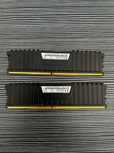 Kits Memória Corsair Vengeance LPX 16G (2x8GB) DDR4 3000MHz CL16