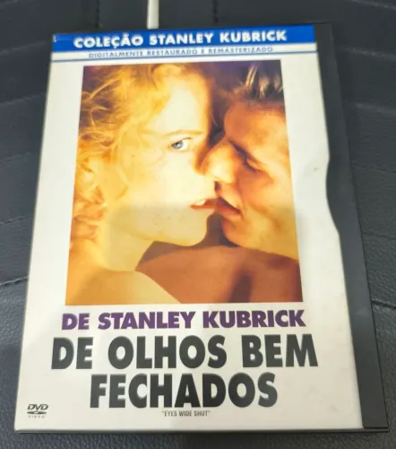 De olhos bem fechados
