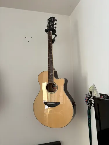 Violão Yamaha APX-600