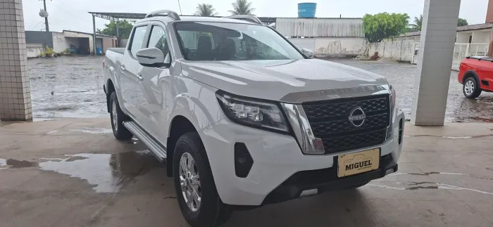 Nissan Frontier XE CD 4X4 2.3 Bi-TB Diesel Aut. 2025