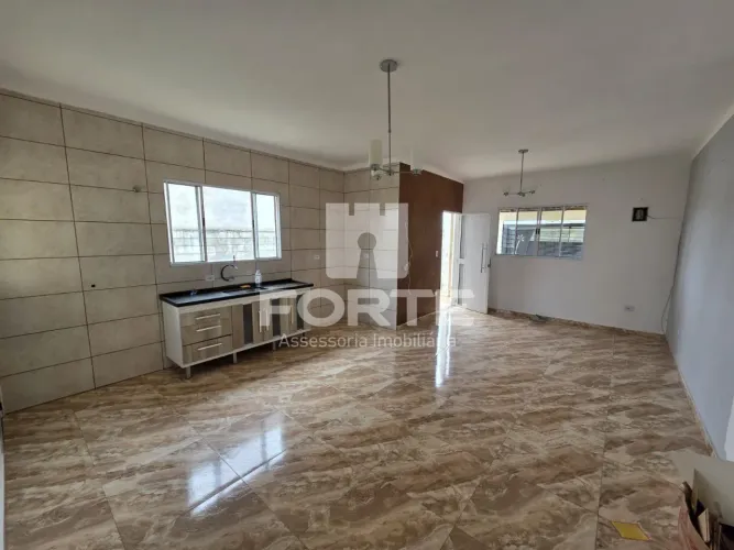 VENDO Linda casa térrea em Varinhas em Mogi Das Cruzes
