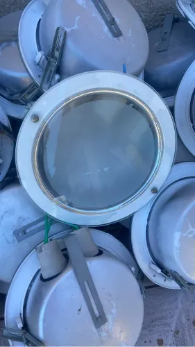 Vendo luminária antiga de embutir