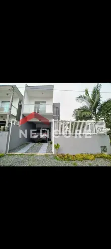 Sobrado em Rua Mário Neto - Itacolomi - Balneário Piçarras/SC