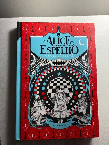 Livro Alice através do espelho Lewis Carrol