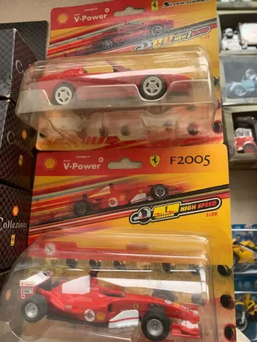 Carros-modelo de brinquedo
