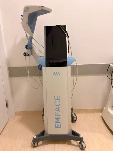 VENDO TECNOLOGIA MÉDICA EMFACE