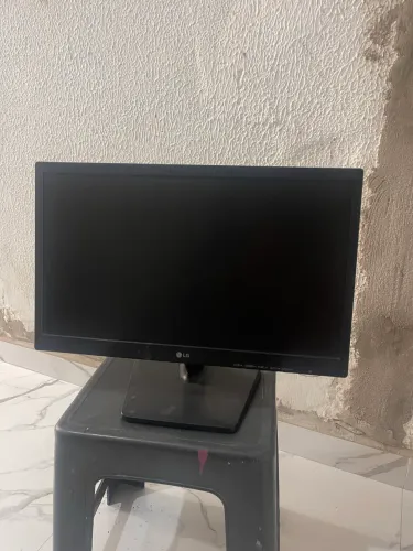 Monitores excelentes funcionando perfeitamente