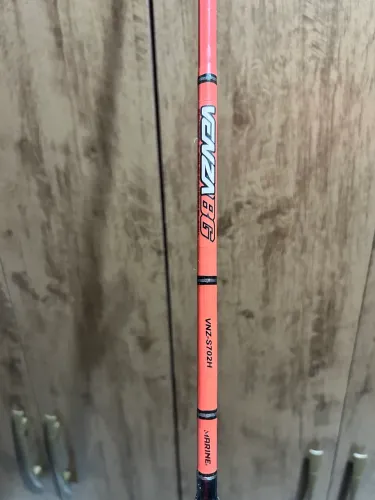 Vara Para Molinete Marine Venza BG 2 Partes Carbono 2,13m 20-50 Lbs