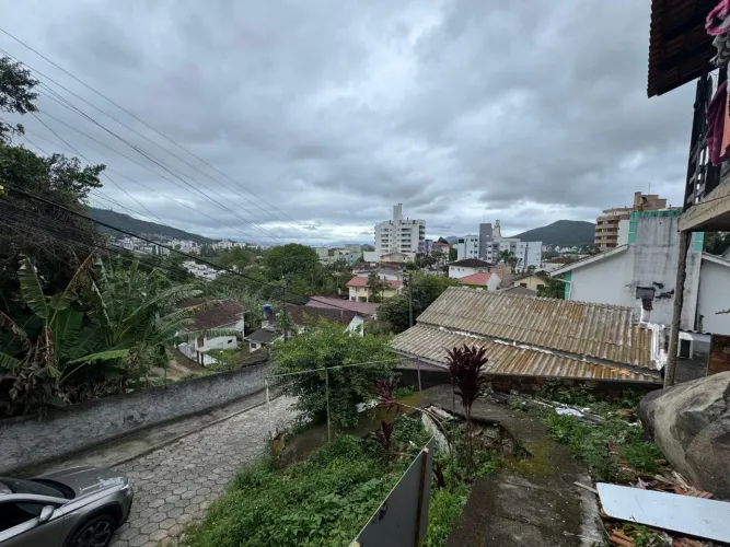 Terreno à venda no Córrego Grande