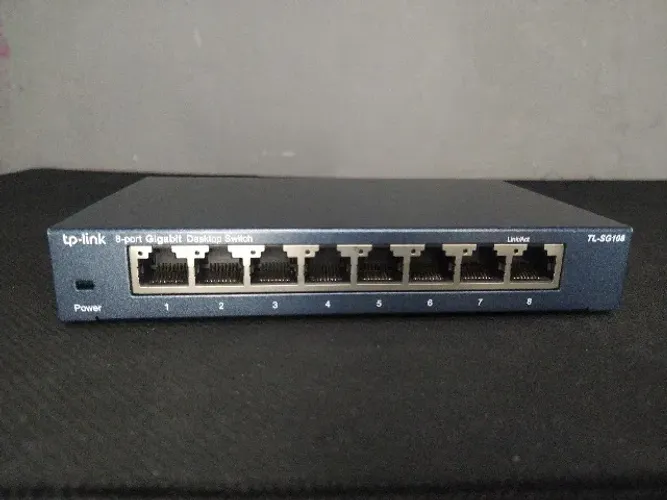 Switch Gigabit de Mesa de 8 Portas