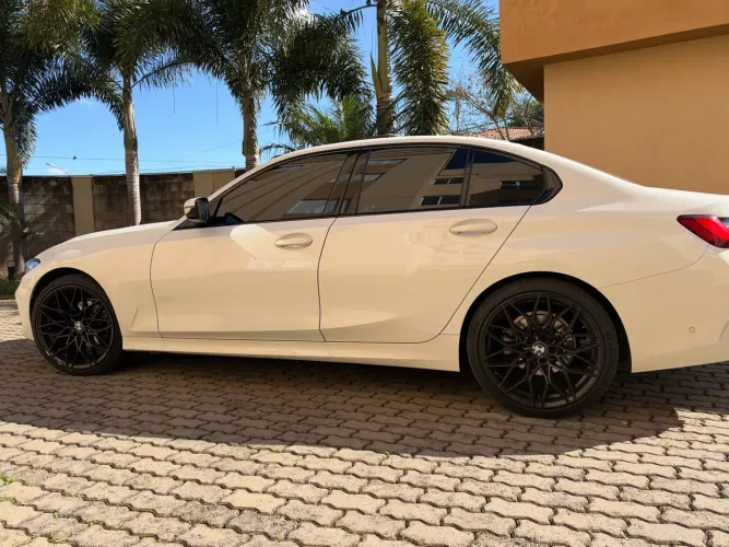BMW 320I A Modern/sport TB 2.0/a.flex 16V 4P 2024