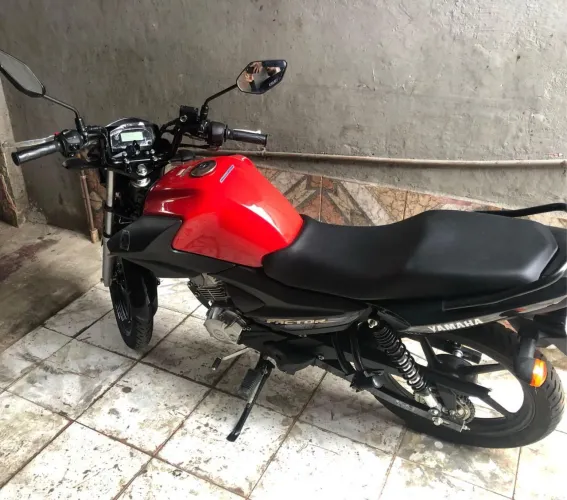 Yamaha Factor 150 ED quitada em dias 