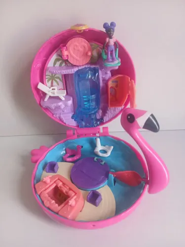 Boneca com playset Polly pocket mini world flamingo