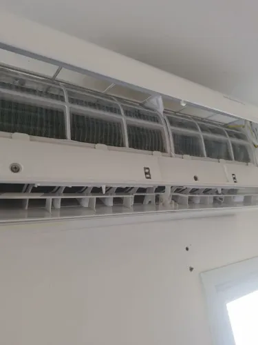 Higienizacao e limpeza de ar condicionado 