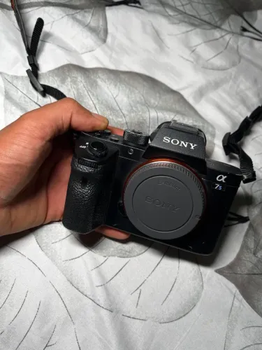 CÂMERA SONY ALPHA 7S II FULL-FRAME - PRETO