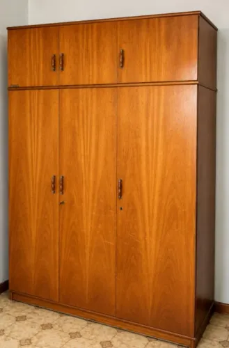 Armário/ Guarda- Roupa MDF 3 PORTAS - MÓVEIS CAMPO LARGO 