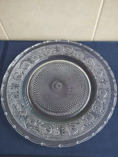 Prato para bolo (vidro trabalhado)