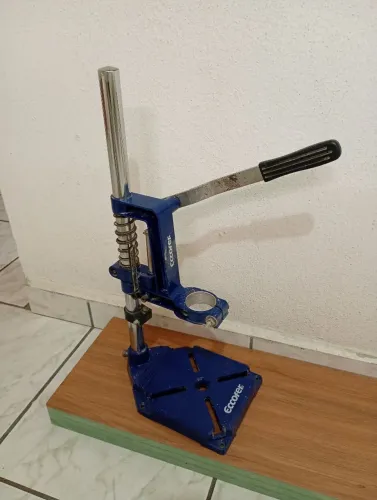 Suporte de bancada para furadeira