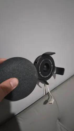 GOOGLE NEST MINI COM SUPORTE